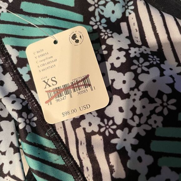 New People Movement Under Control leggings size XS
NWT
Brand new - Picture 6 of 7